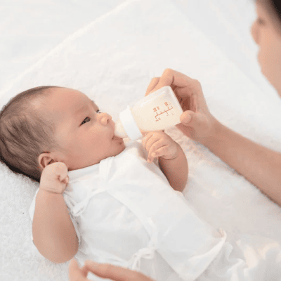 Tout savoir sur le lait anti-colique pour les bébés