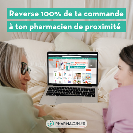 Une grand-mère et sa petite-fille utilisent leur ordinateur portable pour commander sur Pharmazon.fr