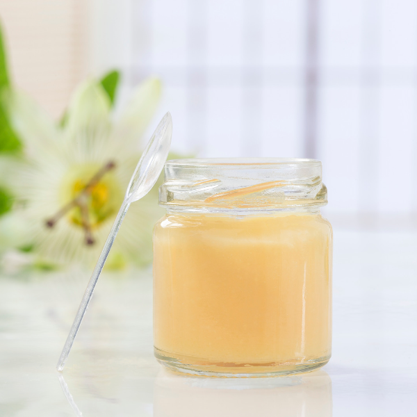 Retrouvez tous nos produits à base de gelée royale sur Pharmazon.fr !