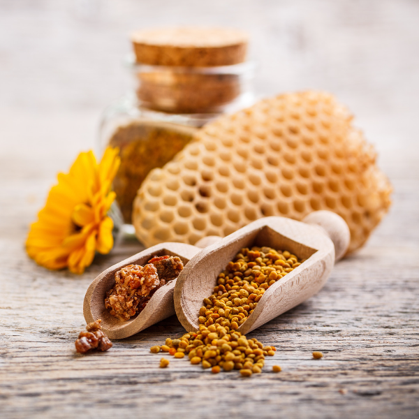 Retrouvez tous nos produits à base de propolis sur Pharmazon.fr !